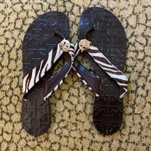 tory burch flip flops